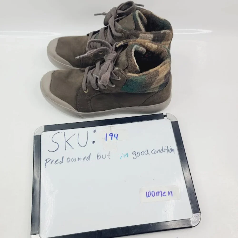 Keen women khaki